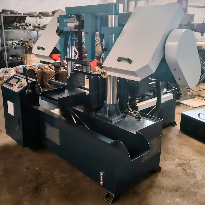 Metal Processing Automatic Hacksaw Machine GSK4230 CNC Cutting Metal Band Sawing Machine