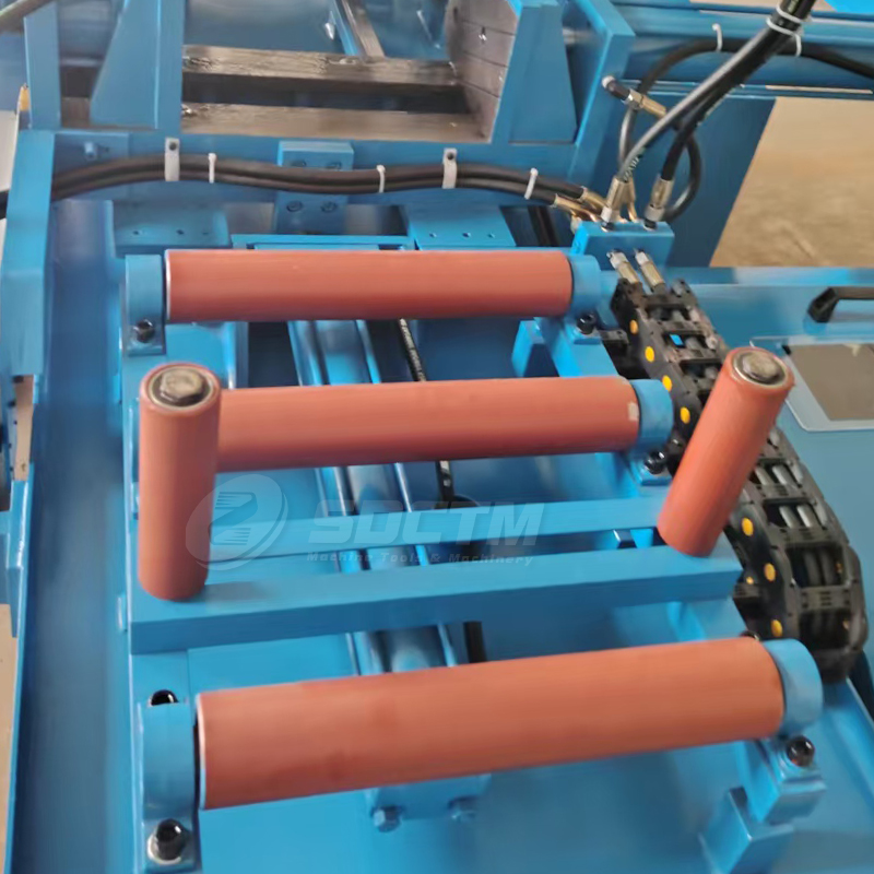 Full Automatic Metal Cutting Machine Horizontal CNC Band Saw GSK4235 Hydraulic Sawing Machine