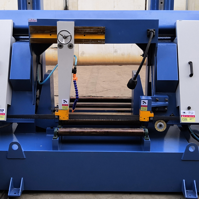 Hydraulic Band GB4270 common Sawing Machine for metal cutting