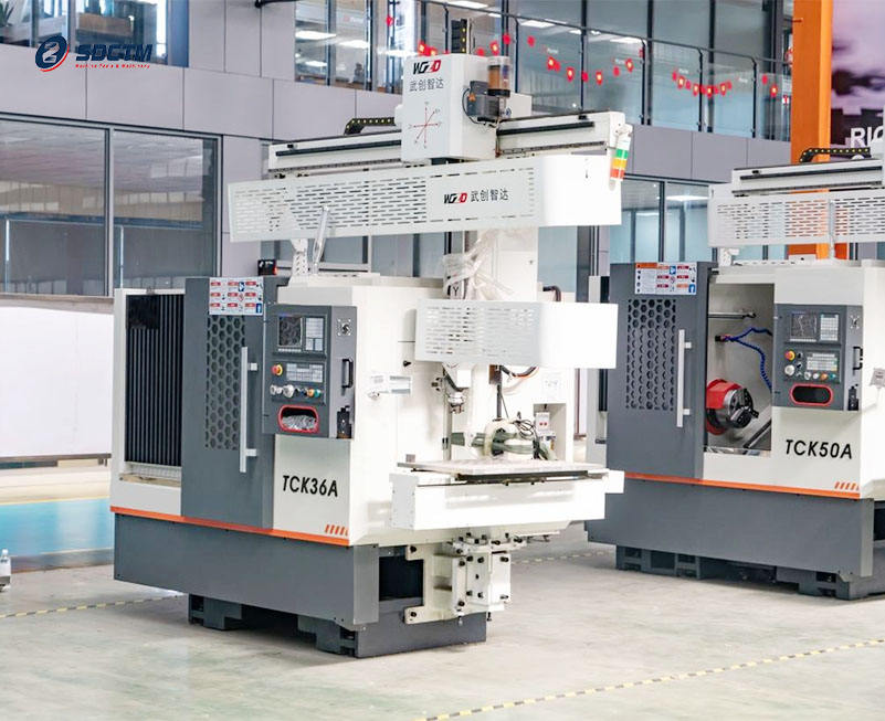 TCK50A Slant Bed CNC Lathe Machine High-Speed Horizontal Turning Center with Taiwan Linear Guide Rail Inclined Bed