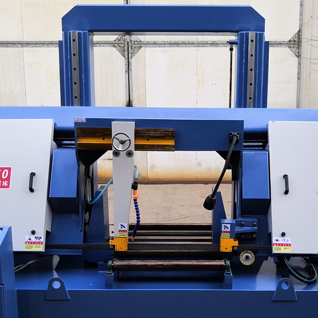 Hydraulic Band GB4270 common Sawing Machine for metal cutting