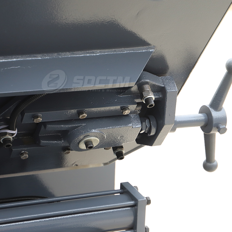 China Automatic Saw Machine GSK4240 Metal Cutting Machine for Aluminum and Steel Horizontal Metal Band Saw