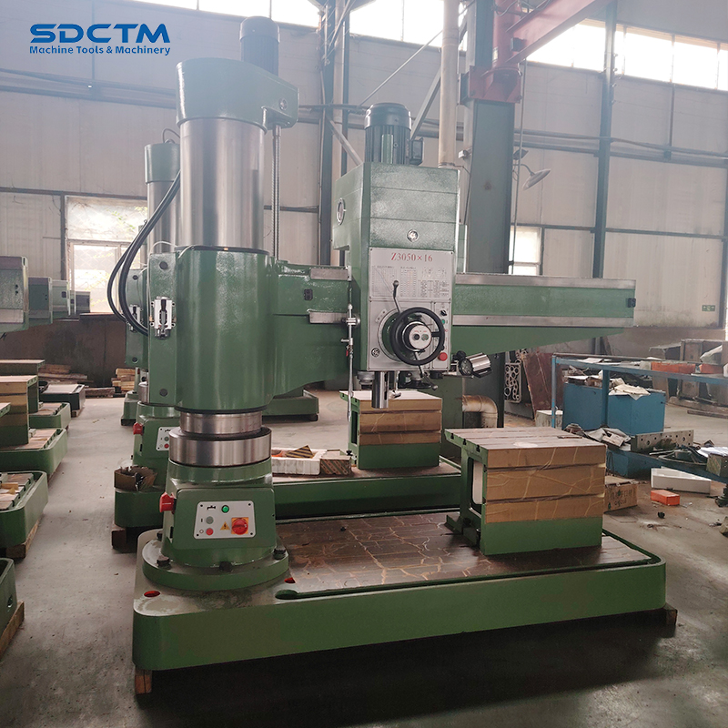 Radial Drilling Machine Z3050x16 Hydraulic Radial Drilling Machine for Machinery Use