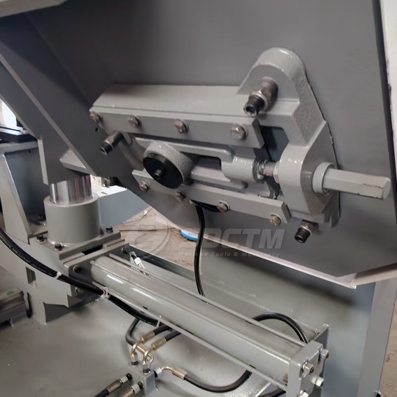 GSK4250 Automatic Horizontal Band Saw for Metal Cutting 19.69" Saw Range 5.5kw 220v Metal Band Saw Machine